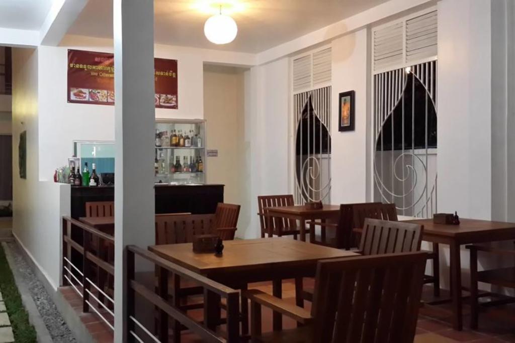 Ropanha Boutique Hotel シアヌークビル エクステリア 写真