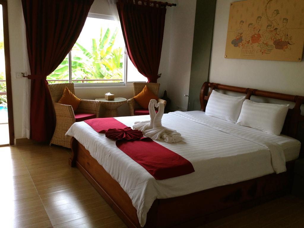 Ropanha Boutique Hotel シアヌークビル エクステリア 写真