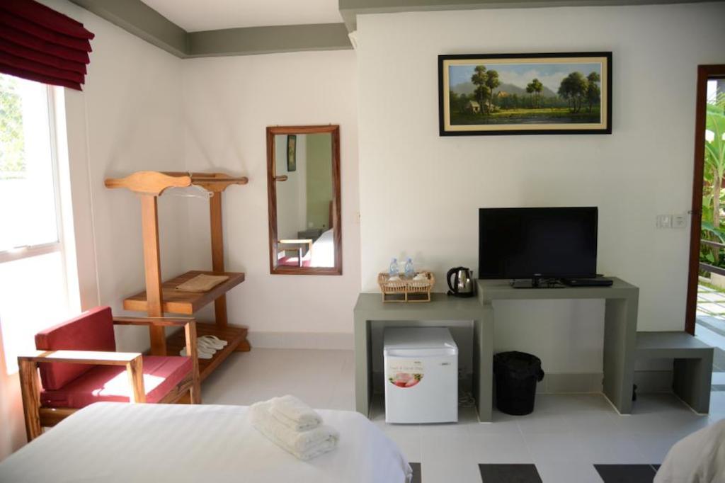 Ropanha Boutique Hotel シアヌークビル エクステリア 写真