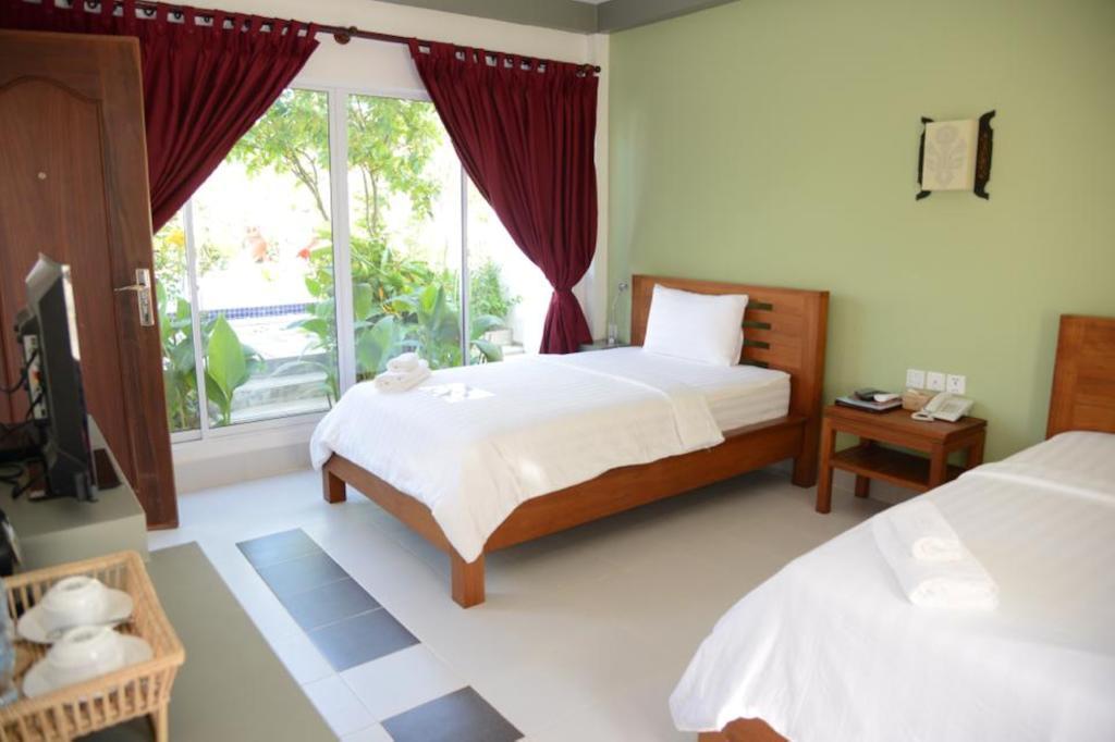 Ropanha Boutique Hotel シアヌークビル エクステリア 写真
