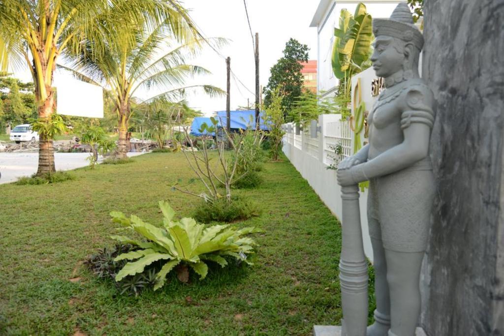 Ropanha Boutique Hotel シアヌークビル エクステリア 写真