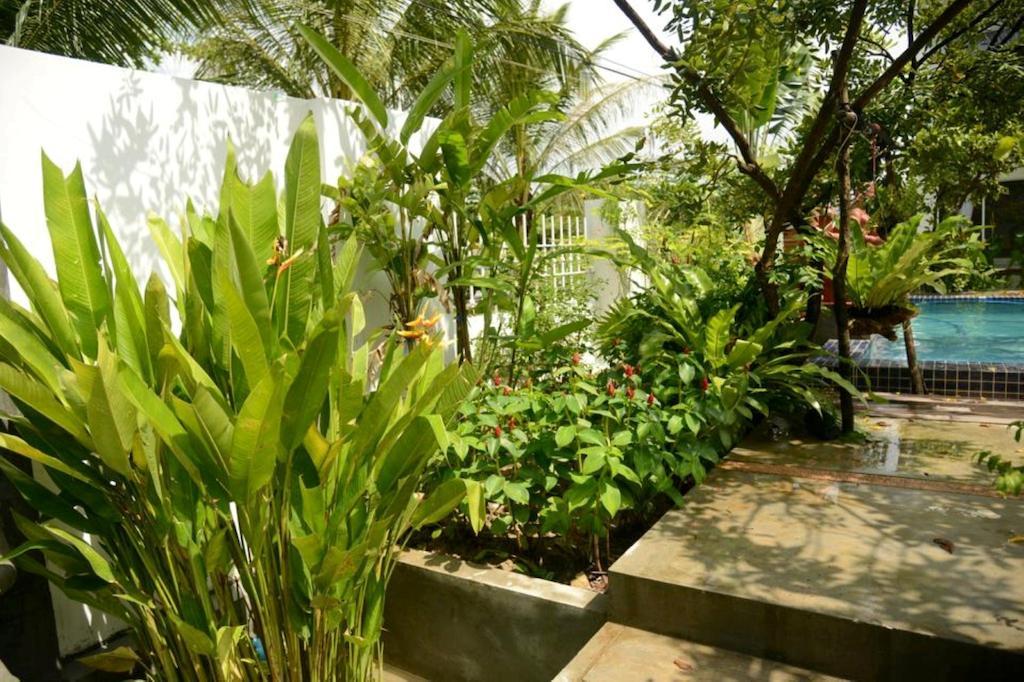 Ropanha Boutique Hotel シアヌークビル エクステリア 写真