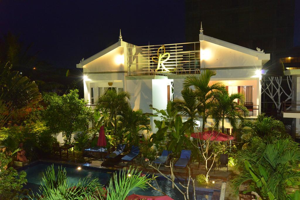 Ropanha Boutique Hotel シアヌークビル エクステリア 写真