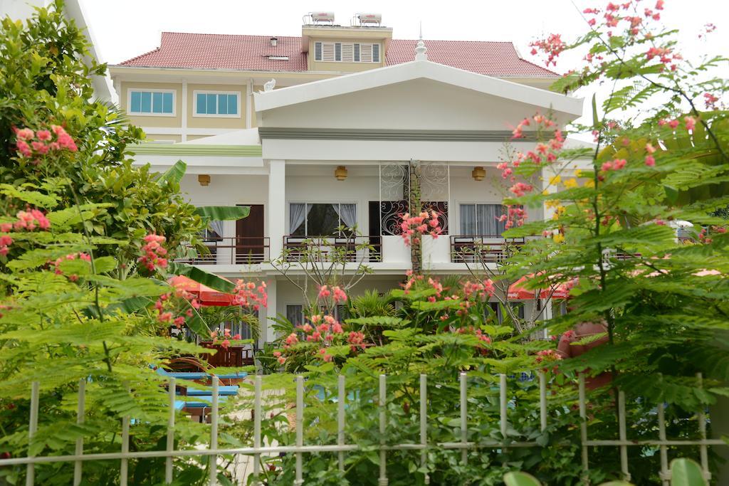 Ropanha Boutique Hotel シアヌークビル エクステリア 写真