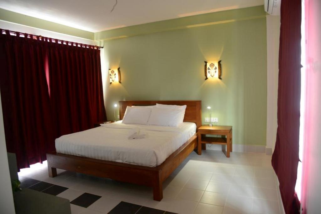 Ropanha Boutique Hotel シアヌークビル エクステリア 写真